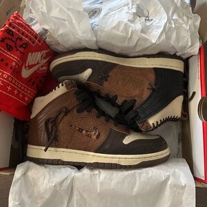 Nike Dunk High Bodega Legend Fauna Brown